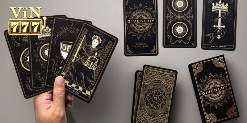 Cách Chơi Bài Tarot - Hướng Dẫn Các Bước Chi Tiết Nhất